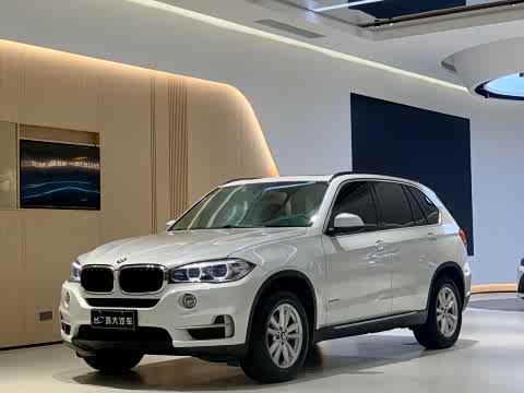 BMW X5 2015 x Drive 28i — фото 21