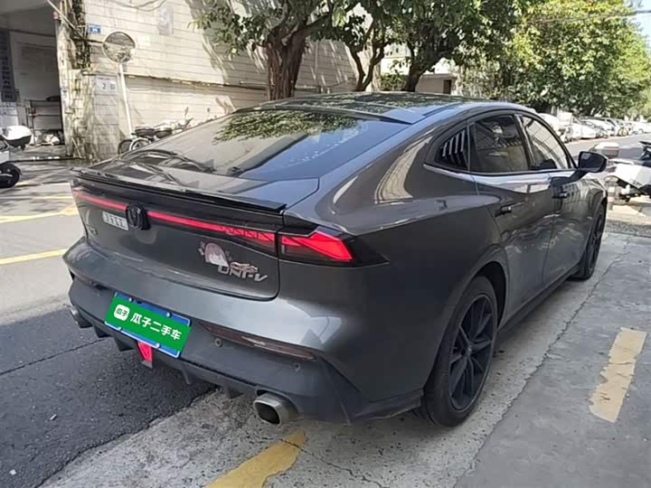 Changan UNI-V 2022 1.5 T Premium — фото 7