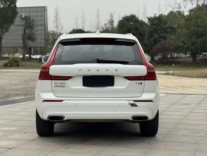 Volvo XC60 2021 T 5 4 WD — фото 5