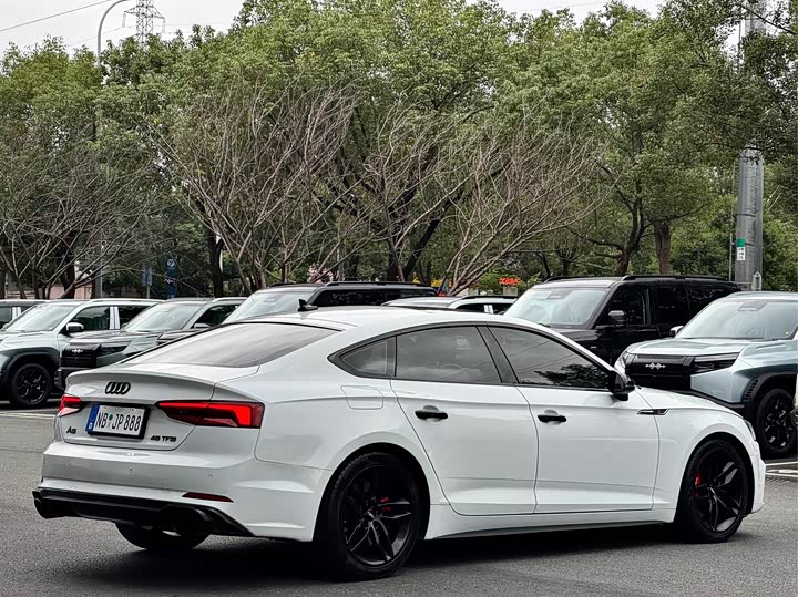 Audi A5 Sportback 40 TFSI стиль — фото 13