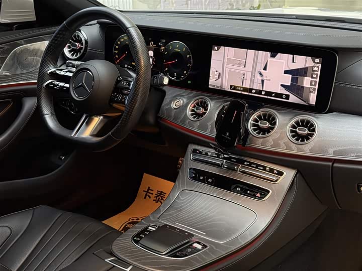 Mercedes-Benz CLS 2023 CLS 300 Luxury — фото 12