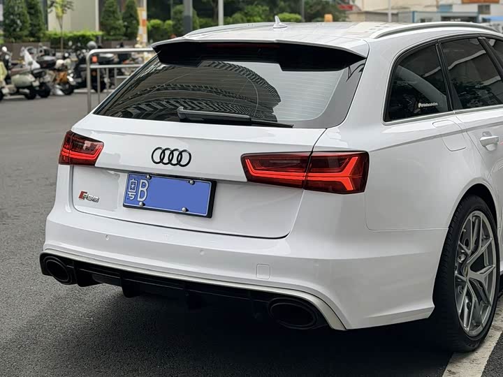 Audi RS6 2016 RS 6 4.0 T Avant — фото 6