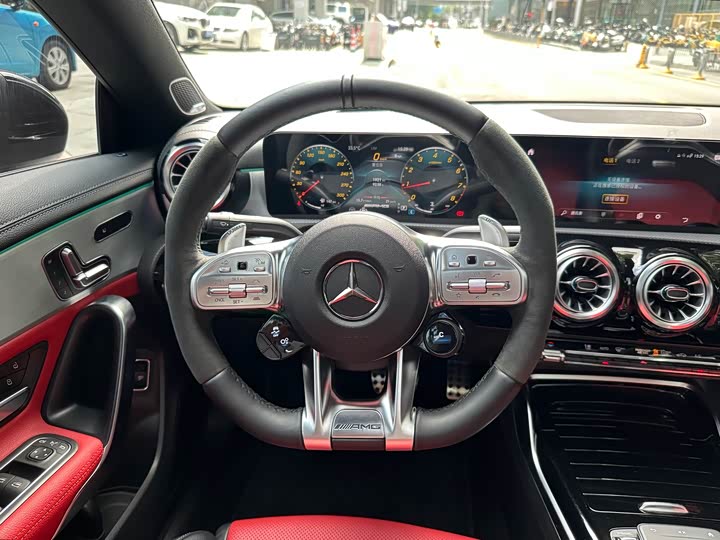 Mercedes-Benz CLA 2023 AMG CLA 45 4 MATIC+ — фото 9