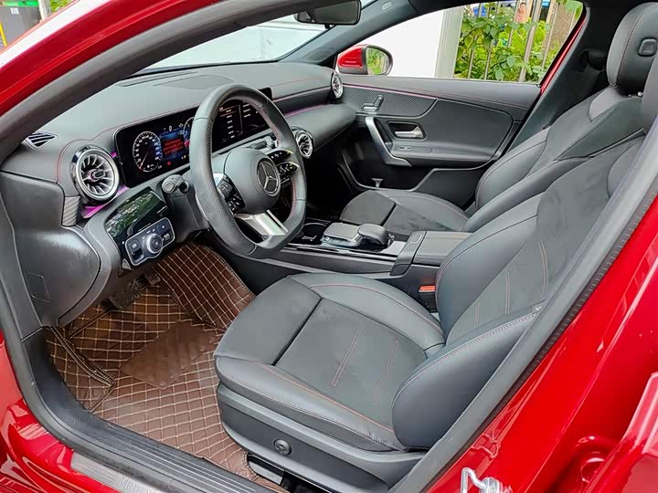 Mercedes-Benz A-Class 2023 A 200 L — фото 7