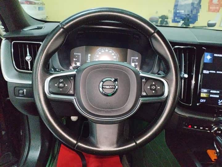Volvo XC60 2021 T 5 4 WD — фото 11