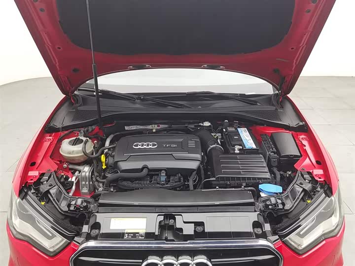 Audi A3 2015 Limousine 45 TFSI S line Luxury — фото 6