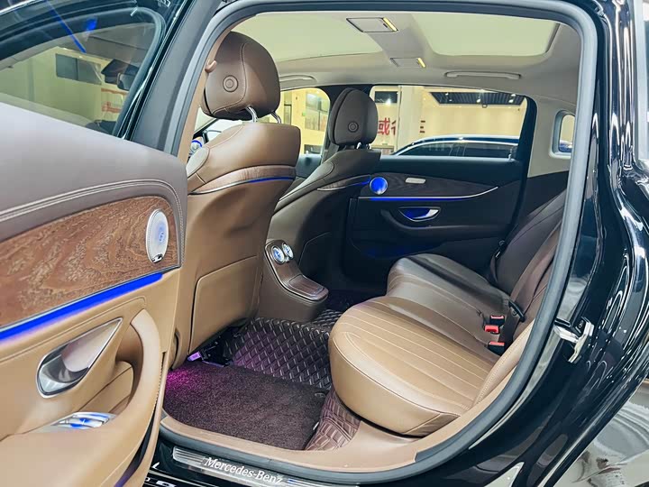 Mercedes-Benz E-Class 2022 E 260 L — фото 10