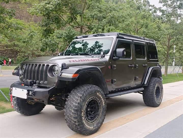 Jeep Wrangler — фото 1