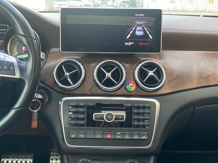 Mercedes-Benz GLA 2015 GLA 260 4 MATIC — фото 14