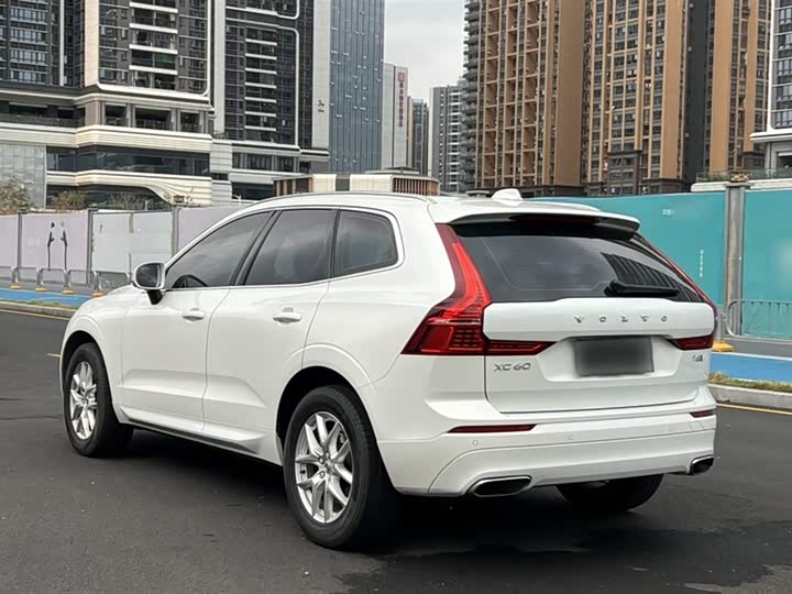 Volvo XC60 2019 T 5 4 WD VI — фото 10