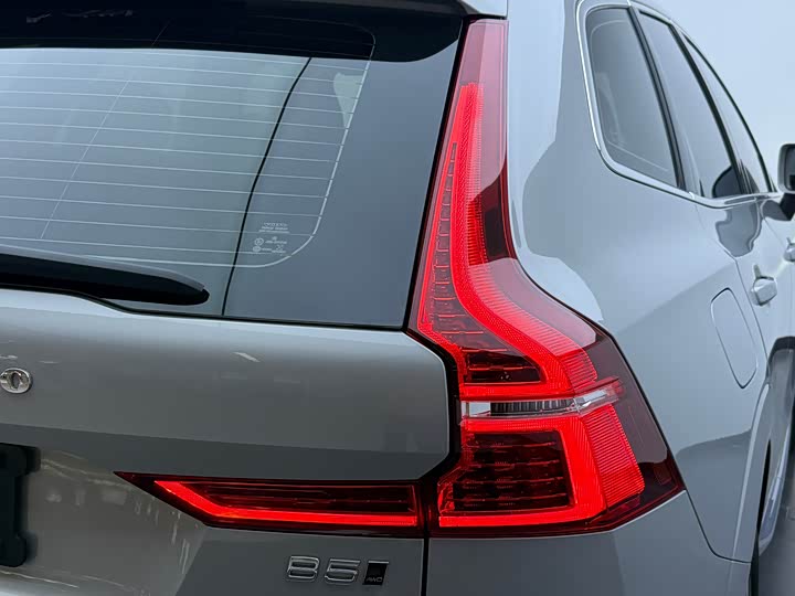 Volvo XC60 2023 B 5 4 WD — фото 23