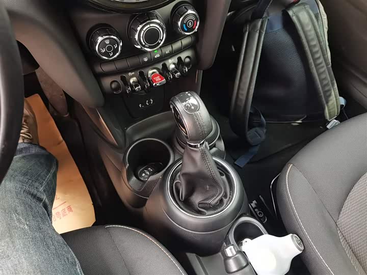 MINI Hatch — фото 14