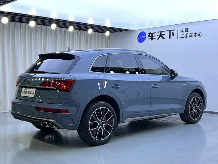 Audi Q5L 2022 40 T RS — фото 4