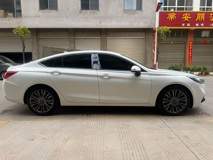 Hongqi H5 2019 30 TD — фото 4