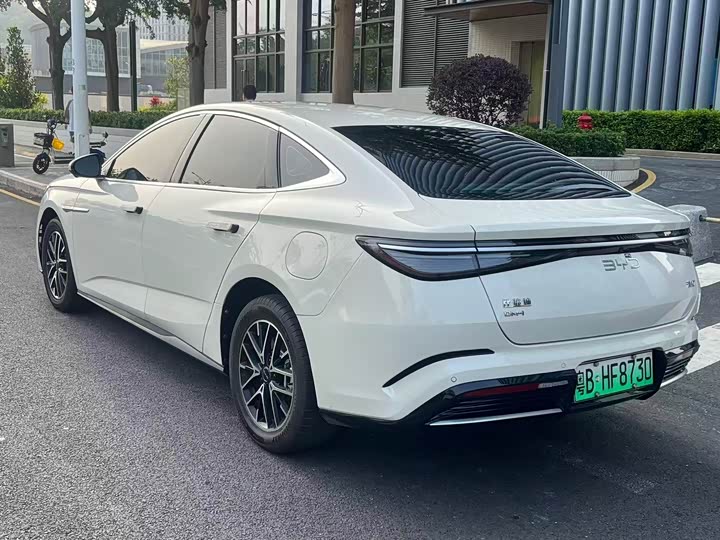 BYD 07 2025 DM-i 1.5 L 70km Elite — фото 5