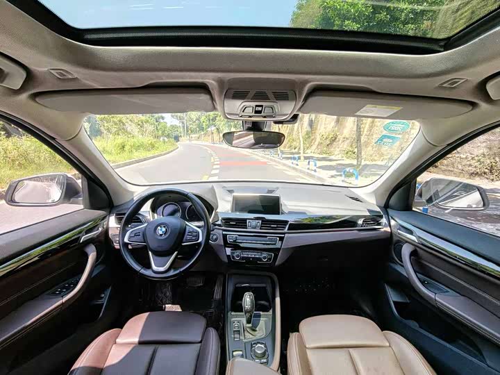 BMW X1 2020 s Drive 20 Li — фото 7