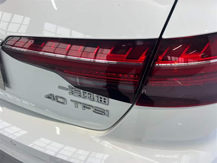 Audi A4L 2024 40 TFSI — фото 12