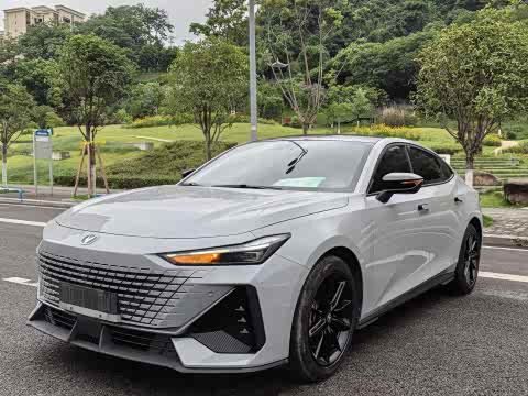 Changan UNI-V 2022 1.5 T Premium — фото 22