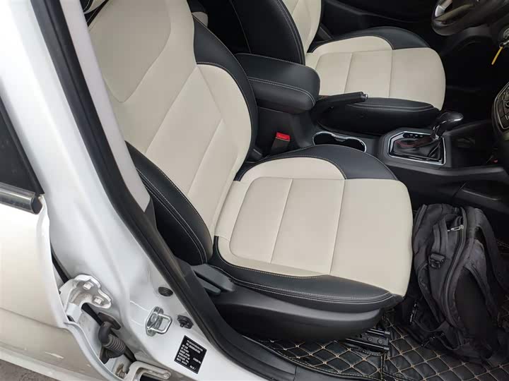 Changan CS35 2017 1.6 L ATLuxury — фото 20