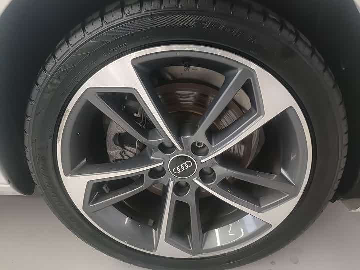 Audi A4L 40 TFSI стиль-динамик — фото 12