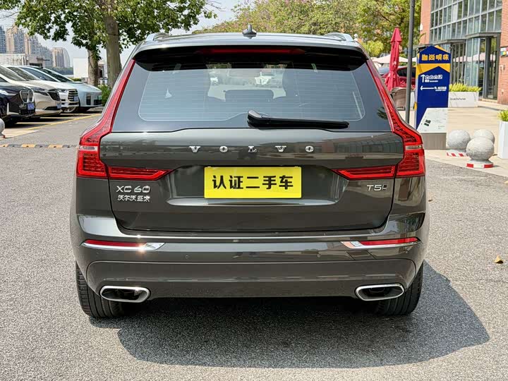 Volvo XC60 2021 T 5 4 WD — фото 4