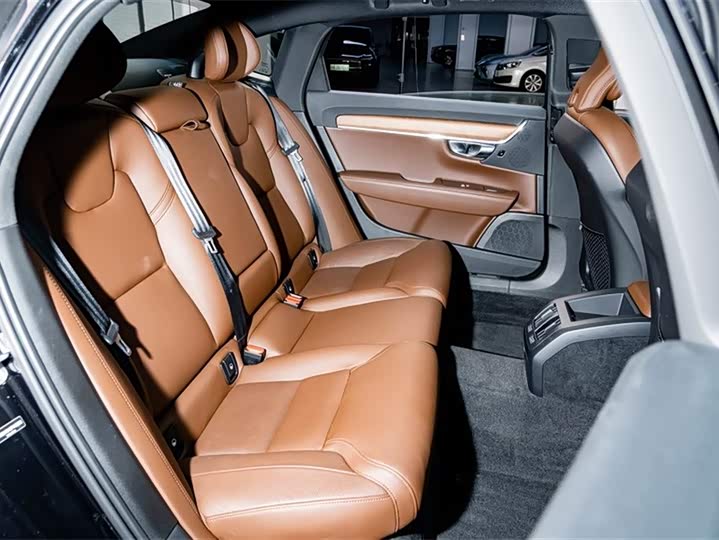 Volvo S90 2025 B 5 — фото 23