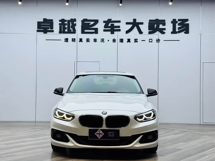 BMW 1-Series 2018 118i Sport — фото 2