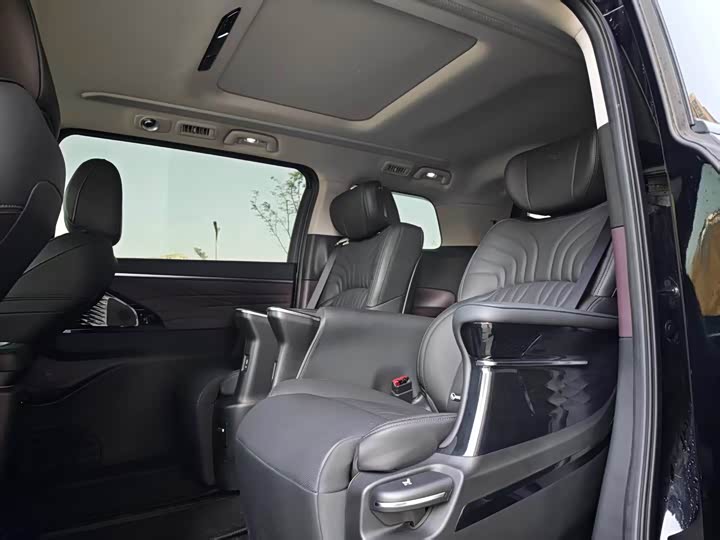 Trumpchi M8 2024 400 T — фото 5