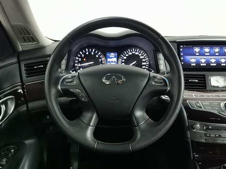 Infiniti Q70 2019 Q 70 L 2.0 T — фото 11