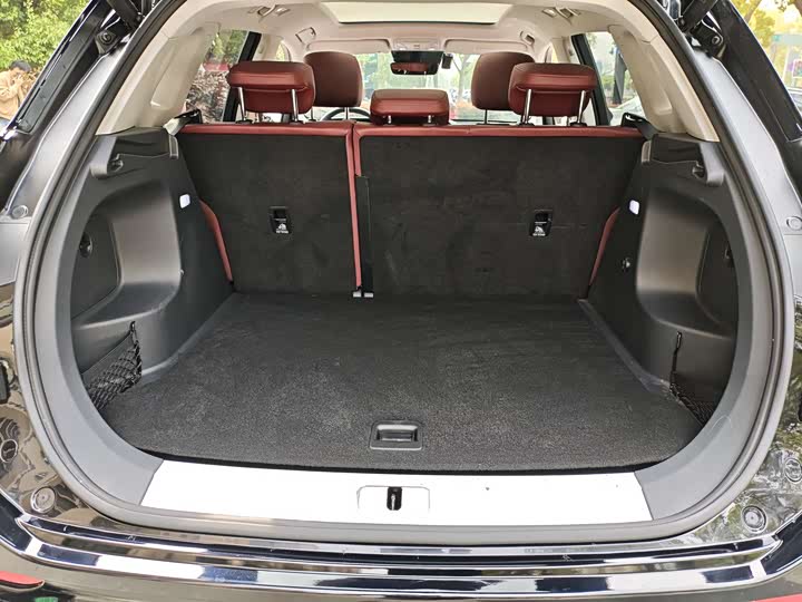 Hongqi HS5 2023 2.0 T Pro — фото 8