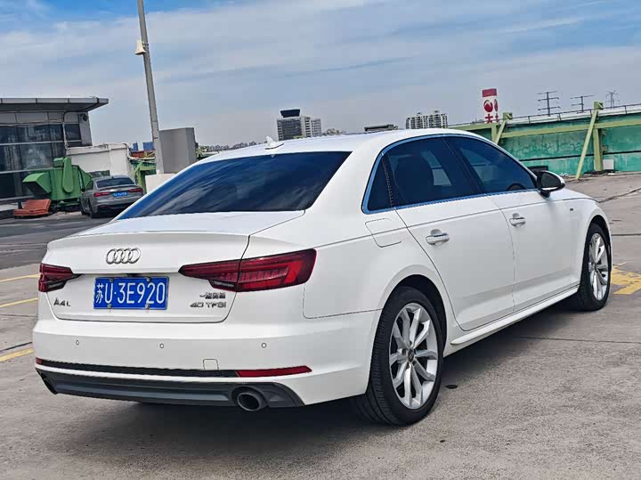 Audi A4L 2018 30 40 TFSI — фото 6