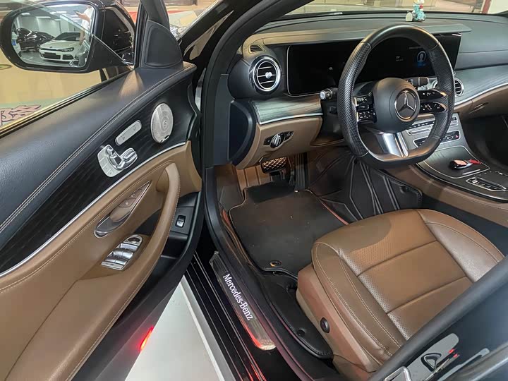 Mercedes-Benz E-Class E 300 L люкс — фото 6