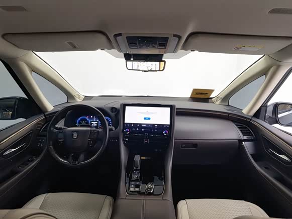 Toyota Vellfire — фото 2