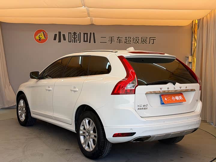 Volvo XC60 2016 T 5 — фото 23
