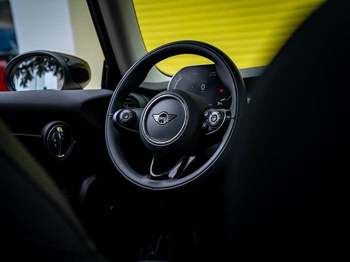 MINI Hatch — фото 16