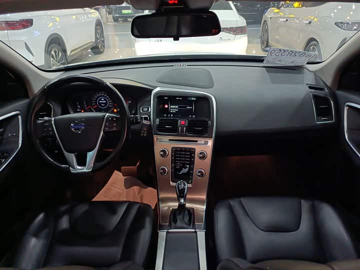 Volvo XC60 2016 T 5 — фото 10