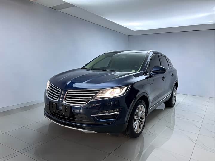 Lincoln MKC 2017 2.0 T 4 WD — фото 1