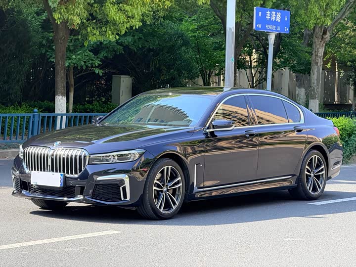 BMW 7-Series 2021 730 Li M