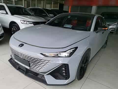 Changan UNI-V 2022 1.5 T — фото 26