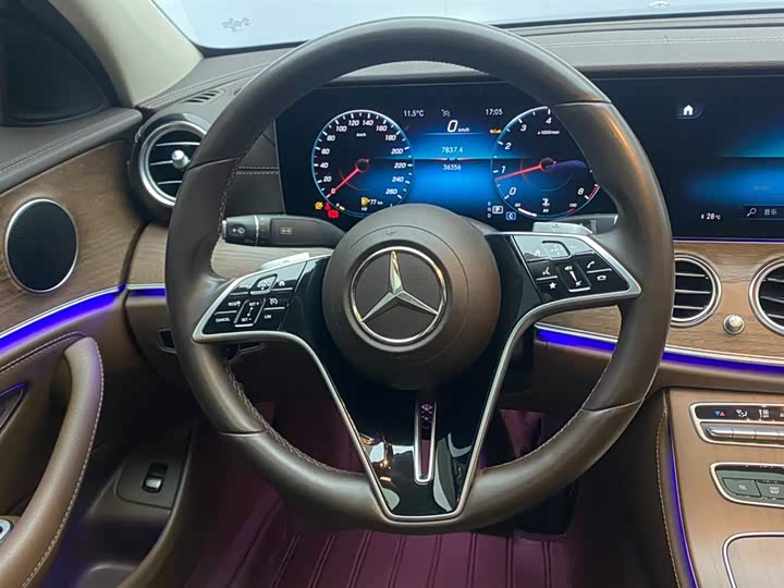 Mercedes-Benz E-Class 2023 E 300 L — фото 14