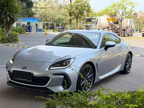 Subaru BRZ 2023 2.4 L MT 10 — фото 18