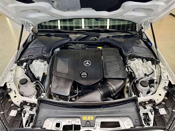 Mercedes-Benz C-Class 2022 C 200 L — фото 11