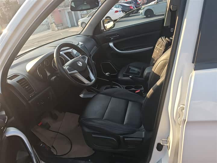 Changan CS35 2016 1.6 L MTLuxury IV — фото 15