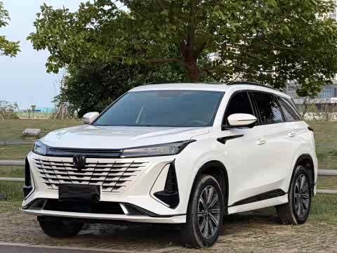 Changan CS75 PLUS 2023 1.5 T ATPremium — фото 27