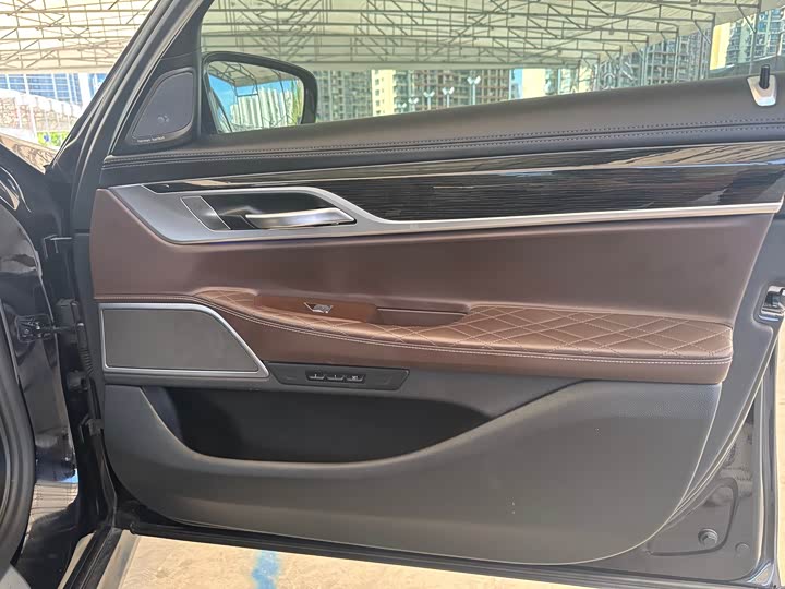 BMW 7-Series 2019 740 Li Leading M — фото 22