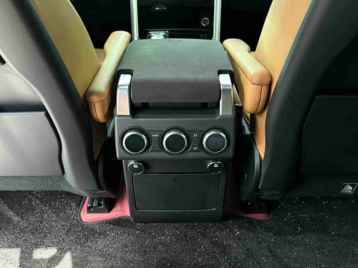 Land Rover Discovery — фото 16