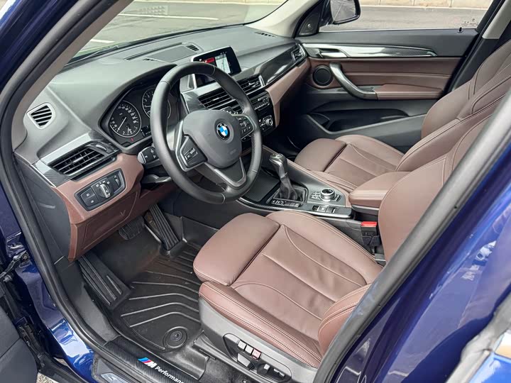 BMW X1 2018 x Drive 20 Li — фото 4