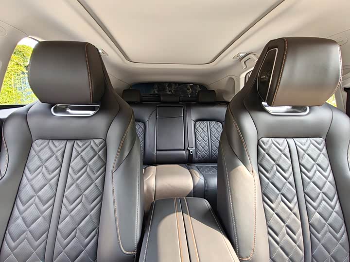 Changan UNI-K 2021 2.0 T Premium — фото 22