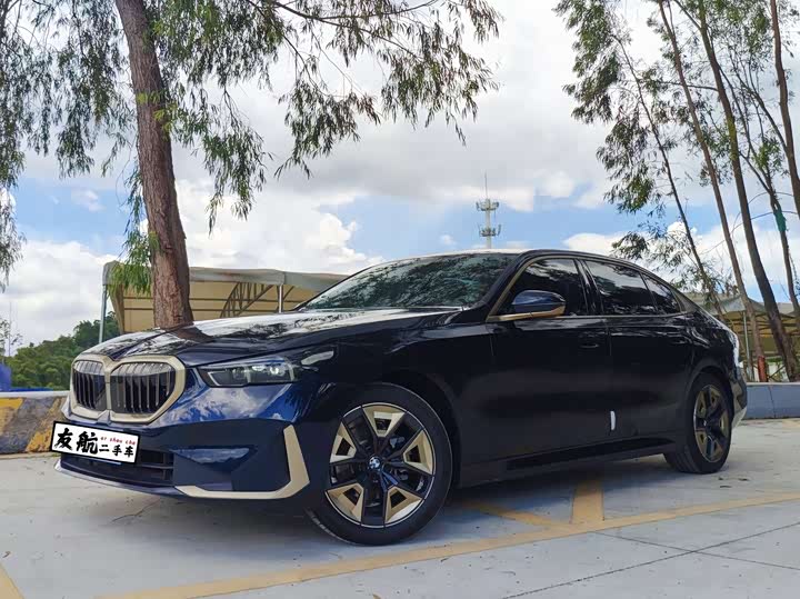 BMW 5-Series 2024 525 Li M