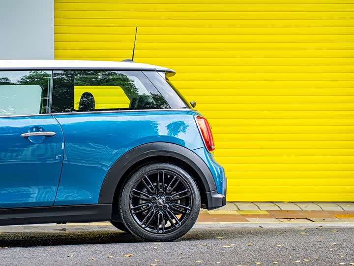 MINI Hatch — фото 7